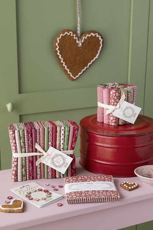 Creating Memories WINTER Fat Quarter Bundle 16pcs by Tilda Fabrics