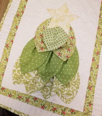 Petal Pop Christmas Tree Pattern by Sugar Bee Quilts