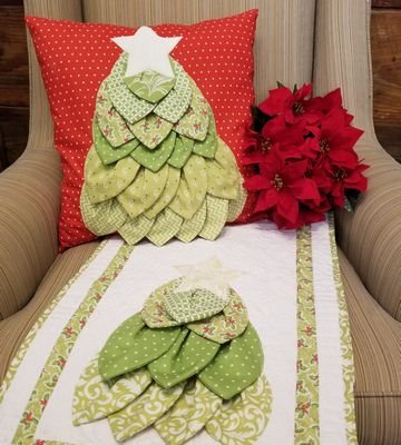 Petal Pop Christmas Tree Pattern by Sugar Bee Quilts