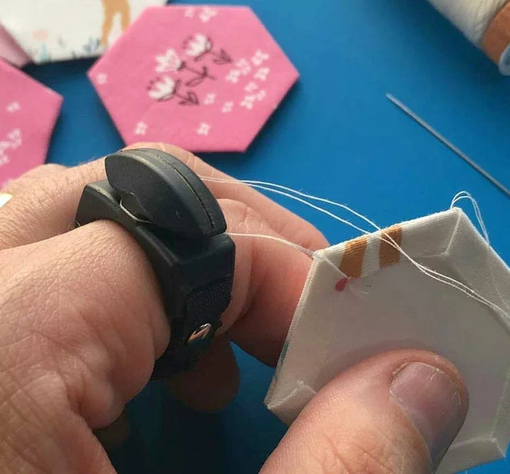 Thread Cutterz Ceramic Blade Ring - Black
