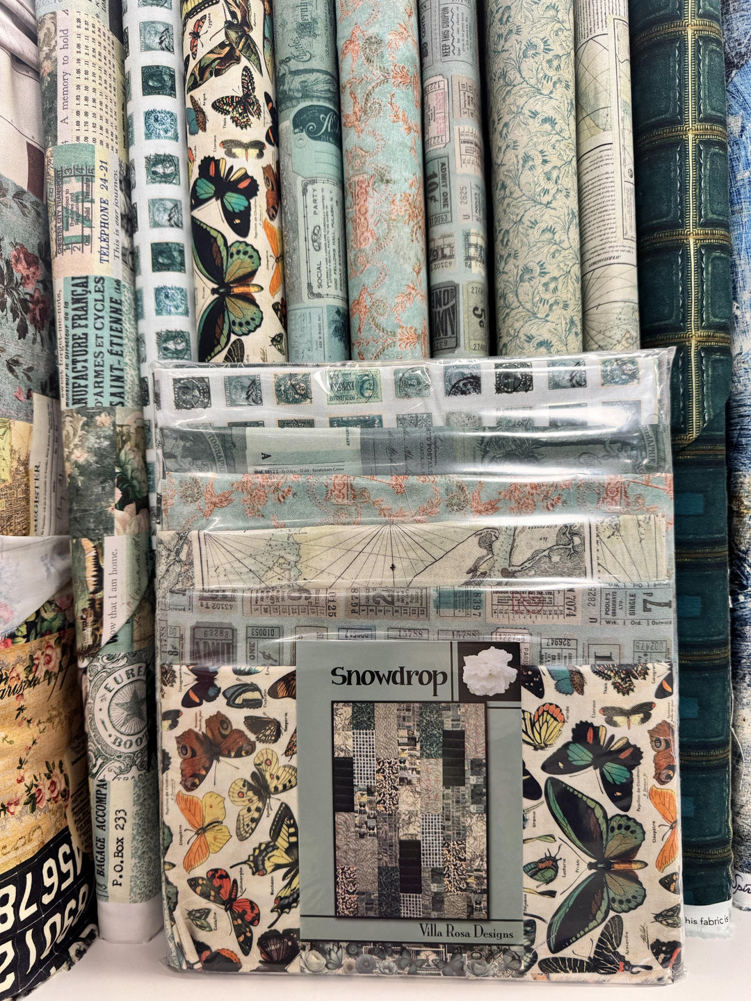 Snowdrop Quilt Kit with Pattern by Villa Rosa Designs