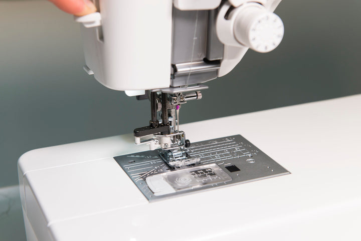 Janome Memory Craft 6700 Professional Sewing Machine